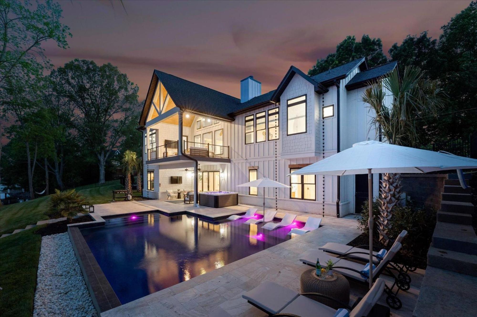 Hogan Crest Villa Mooresville Bagian luar foto